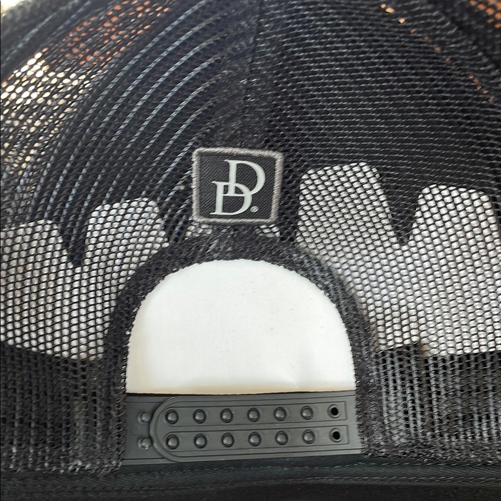 NWT Daniel Defense Black Trucker Hat - Picture 2 of 3